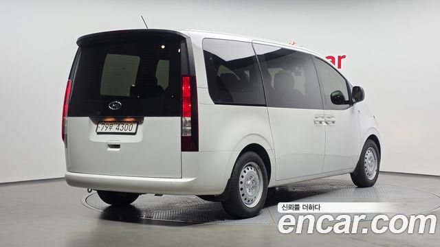 Hyundai Staria Tourer 11-Seater Smart 2023 — фото 2