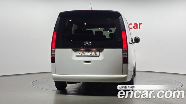 Hyundai Staria Tourer 11-Seater Smart 2023 — фото 4
