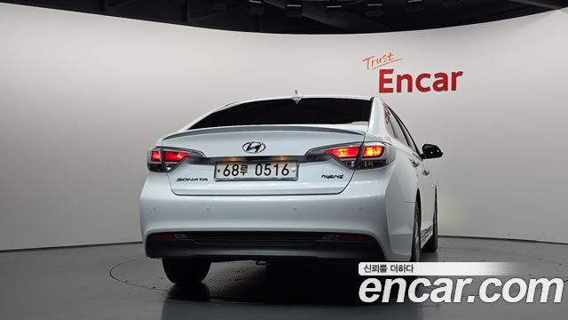 Hyundai Sonata Hybrid (LF) 2.0 HEV Smart 2017 — фото 4