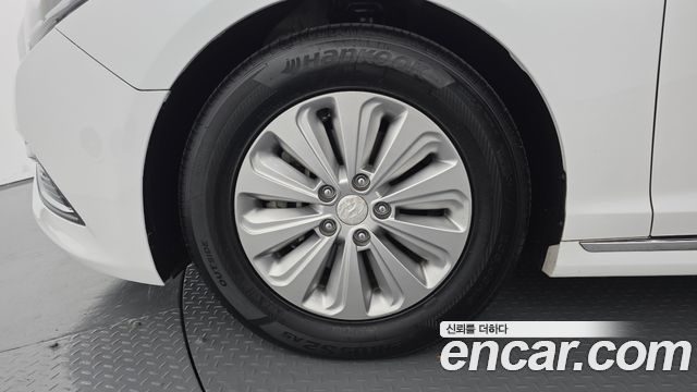 Hyundai Sonata Hybrid (LF) 2.0 HEV Smart 2017 — фото 5