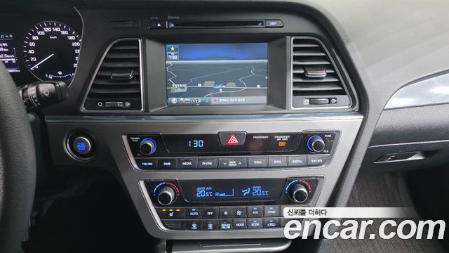 Hyundai Sonata Hybrid (LF) 2.0 HEV Smart 2017 — фото 14