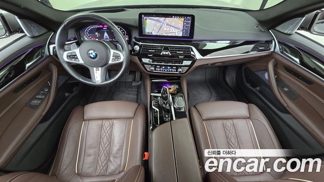 BMW 5 Series (G30) M550i xDrive 2021 — фото 7