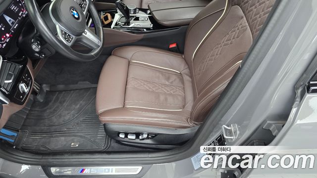 BMW 5 Series (G30) M550i xDrive 2021 — фото 19