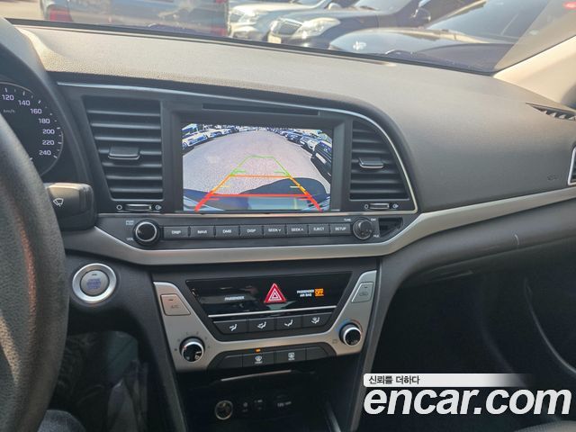 Hyundai Avante (AD) 1.6 GDI Value Plus 2017 — фото 16