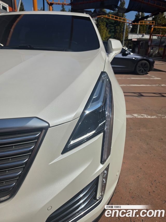Cadillac XT5 3.6 Platinum 2018 — фото 15