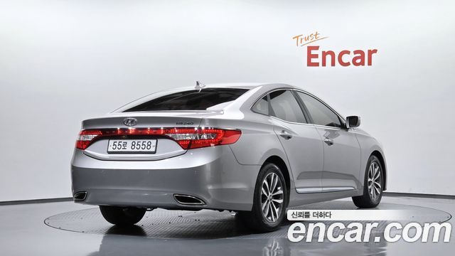 Hyundai Grandeur (HG) HG240 Luxury 2011 — фото 2