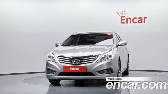 Hyundai Grandeur (HG) HG240 Luxury 2011 — фото 3