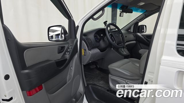Hyundai Grand Starex 5-Seater VAN Smart 2018 — фото 10