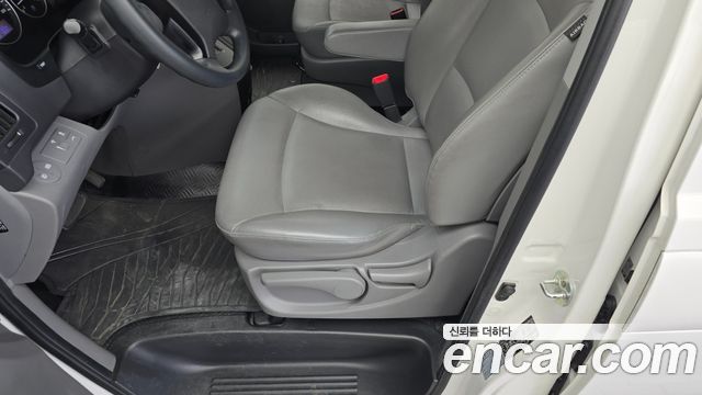 Hyundai Grand Starex 5-Seater VAN Smart 2018 — фото 18