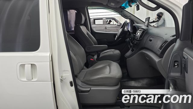 Hyundai Grand Starex 5-Seater VAN Smart 2018 — фото 26