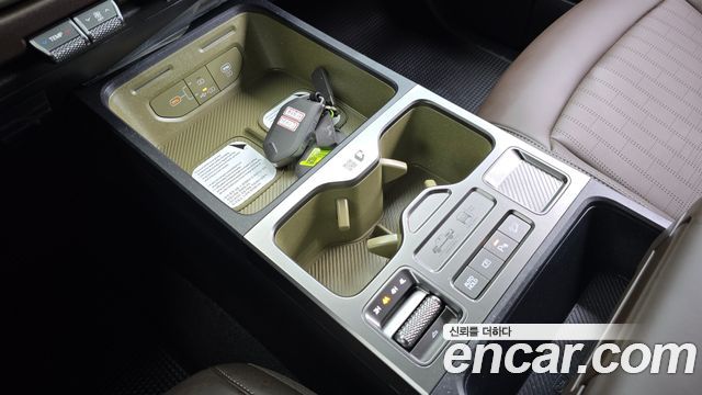 Kia Tasman 2.5T Gasoline 4WD Adventure 2026 — фото 15