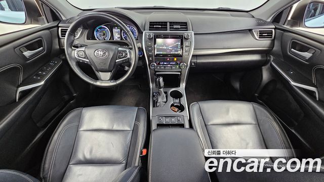 Toyota Camry Hybrid XLE 2016 — фото 7