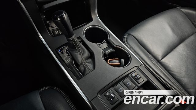Toyota Camry Hybrid XLE 2016 — фото 9