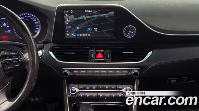 Hyundai Grandeur (IG) 2.4 Premium 2018 — фото 20
