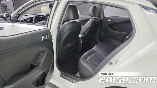 Kia K5 2.0 Turbo-GDI Noblesse 2013 — фото 11