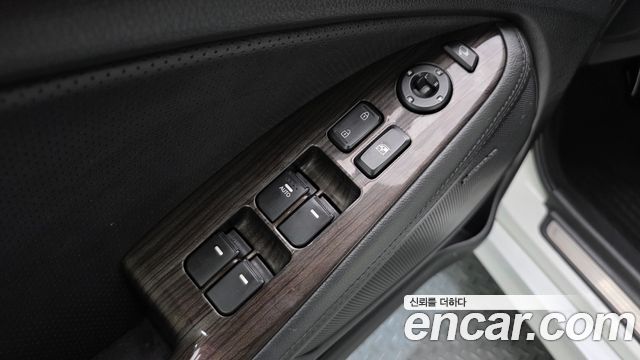 Kia K5 2.0 Turbo-GDI Noblesse 2013 — фото 13