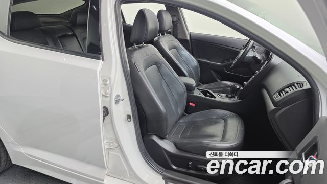 Kia K5 2.0 Turbo-GDI Noblesse 2013 — фото 26