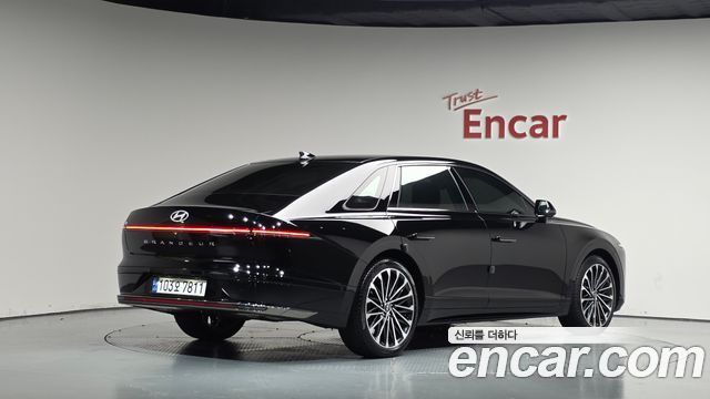 Hyundai Grandeur Hybrid (GN7) Calligraphy 2025 — фото 2