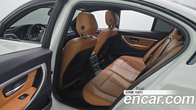 BMW 3 Series (F30) 330i M Sport Shadow 2018 — фото 12