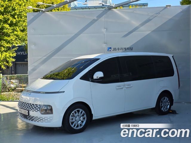 Hyundai Staria L3.5 Cargo 5-Seater Modern 2022 — фото 2