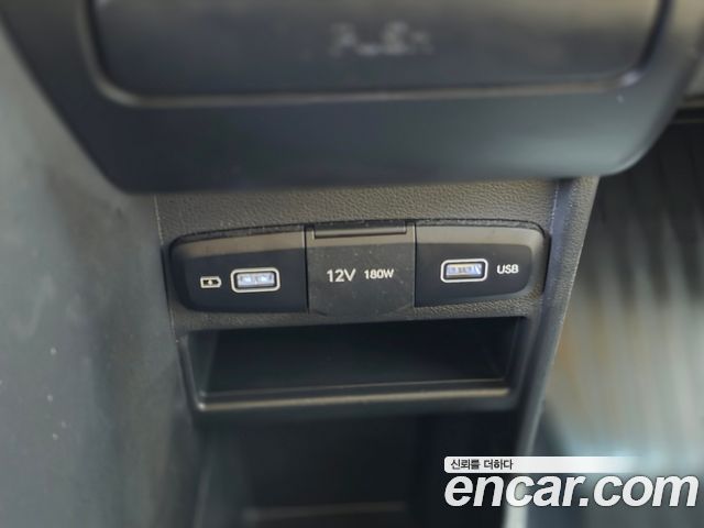 Hyundai Staria L3.5 Cargo 5-Seater Modern 2022 — фото 10