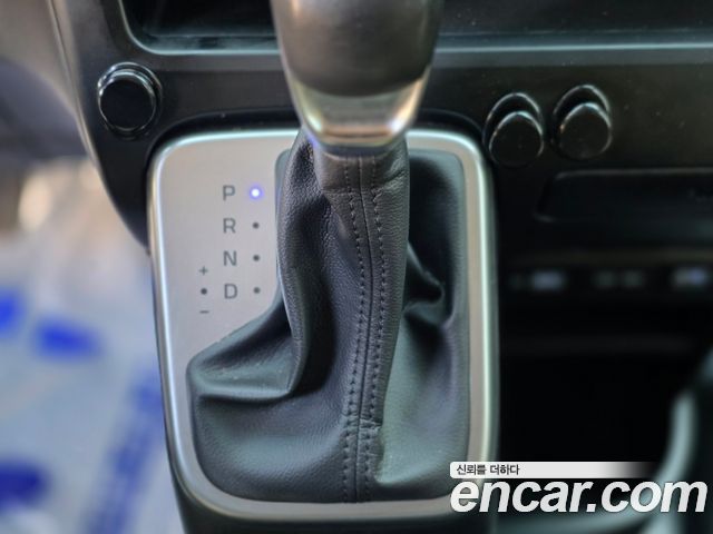 Hyundai Staria L3.5 Cargo 5-Seater Modern 2022 — фото 15