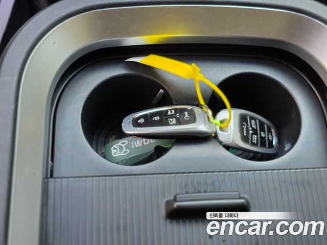 Hyundai Staria L3.5 Cargo 5-Seater Modern 2022 — фото 16