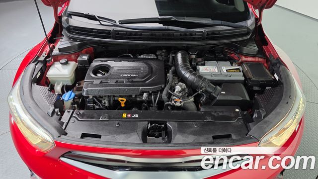 Kia Stonic Diesel 1.6 Trendy 2018 — фото 6