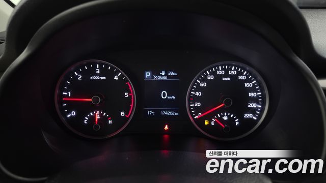 Kia Stonic Diesel 1.6 Trendy 2018 — фото 8