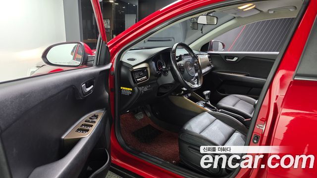 Kia Stonic Diesel 1.6 Trendy 2018 — фото 10