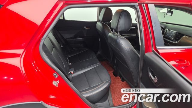 Kia Stonic Diesel 1.6 Trendy 2018 — фото 12