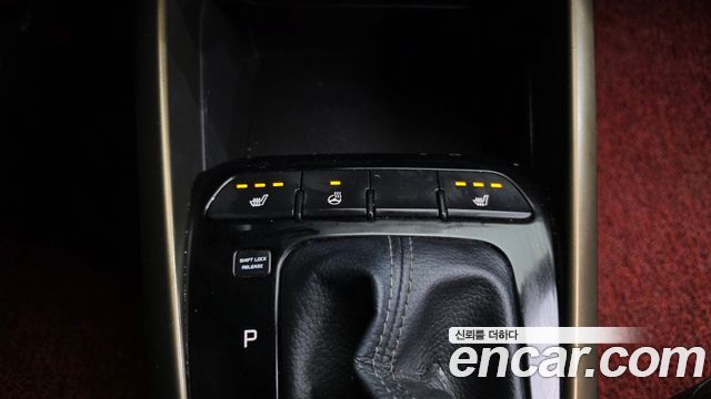 Kia Stonic Diesel 1.6 Trendy 2018 — фото 18