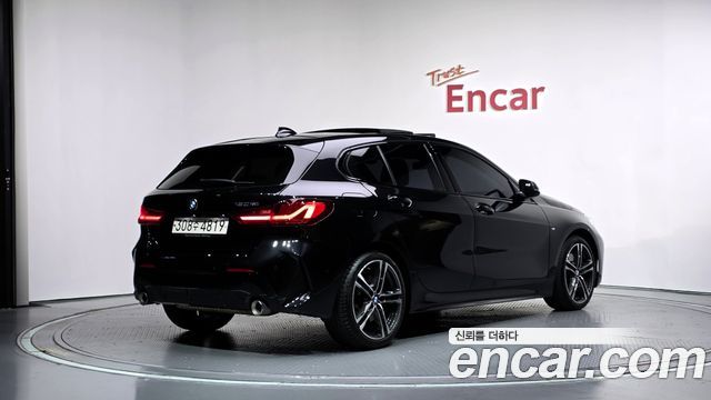 BMW 1 Series (F40) 120i M Sports 2023 — фото 2