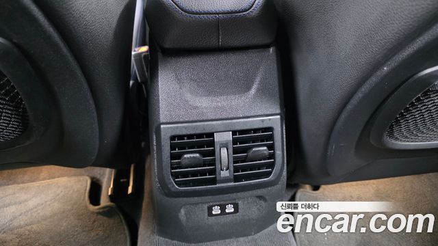 BMW 1 Series (F40) 120i M Sports 2023 — фото 18