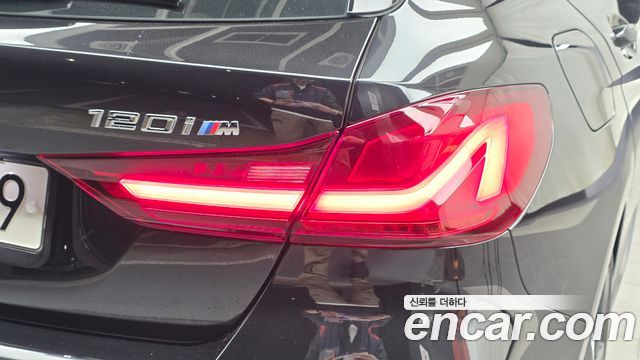 BMW 1 Series (F40) 120i M Sports 2023 — фото 23