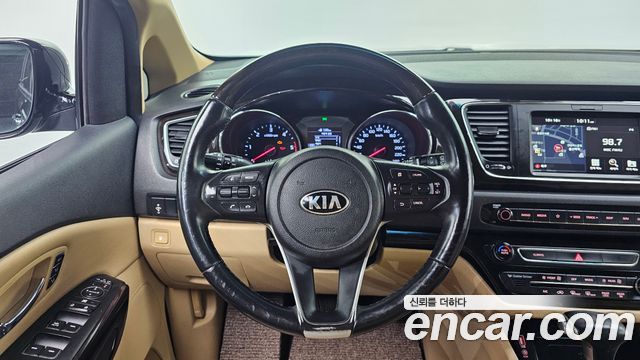 Kia Carnival 9-Seater Noblesse Special 2019 — фото 13