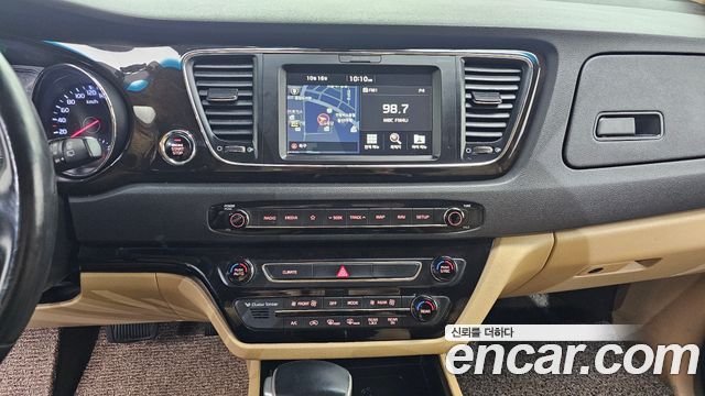 Kia Carnival 9-Seater Noblesse Special 2019 — фото 14