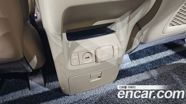 Kia Carnival 9-Seater Noblesse Special 2019 — фото 19