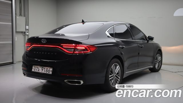 Hyundai Grandeur (IG) 2.4 Premium 2018 — фото 4