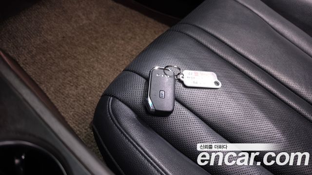 Kia K8 Hybrid Noblesse 2022 — фото 15