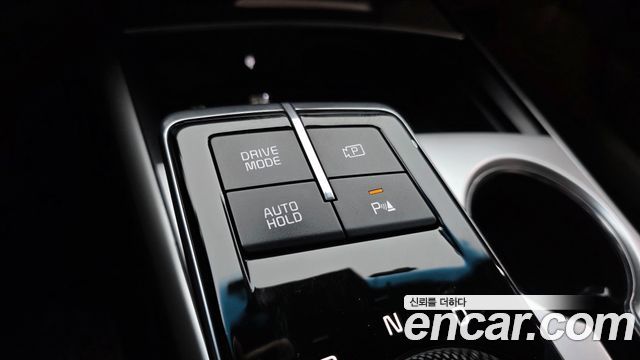 Kia K8 2.5 Gasoline 2WD Noblesse 2023 — фото 12