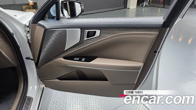 Kia K8 2.5 Gasoline 2WD Noblesse 2023 — фото 25