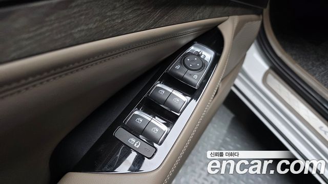 Kia K8 2.5 Gasoline 2WD Noblesse 2023 — фото 33