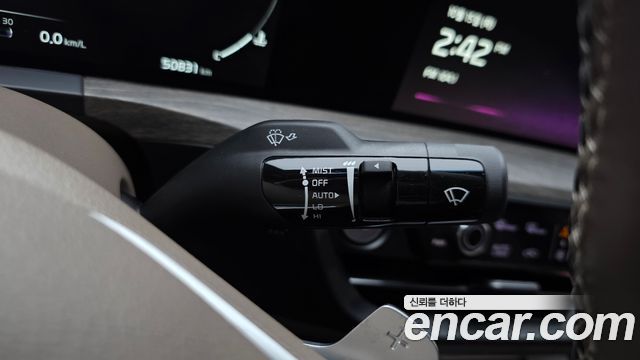 Kia K8 2.5 Gasoline 2WD Noblesse 2023 — фото 36