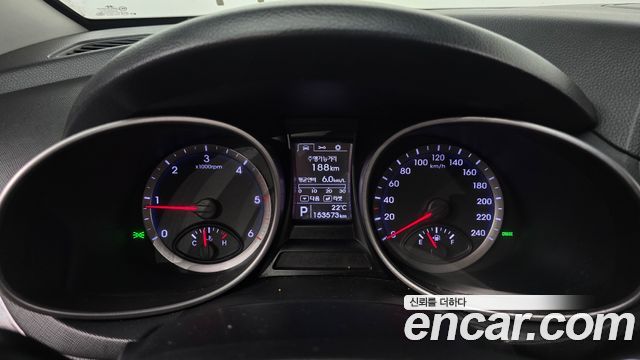 Hyundai Santa Fe (DM) Diesel(e-VGT) 2.0 2WD Premium 2013 — фото 8