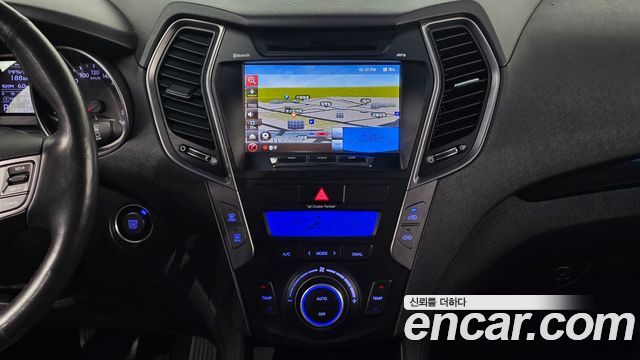 Hyundai Santa Fe (DM) Diesel(e-VGT) 2.0 2WD Premium 2013 — фото 18