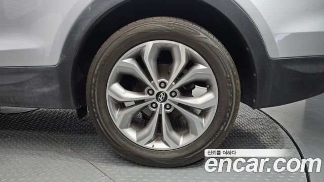 Hyundai Santa Fe (DM) Diesel(e-VGT) 2.0 2WD Premium 2013 — фото 21