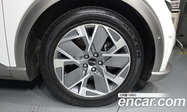Genesis GV60 Standard 2022 — фото 21
