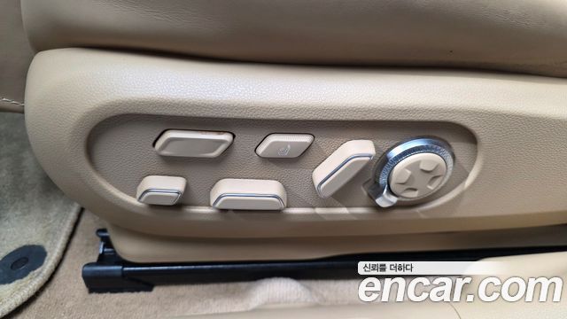 Genesis GV60 Standard 2022 — фото 32