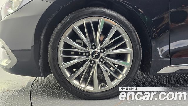 Hyundai Grandeur (IG) 2.4 Exclusive Special 2019 — фото 5